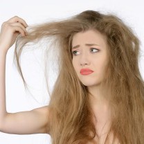 クセをきれいに改善する美髪ストレートとは？