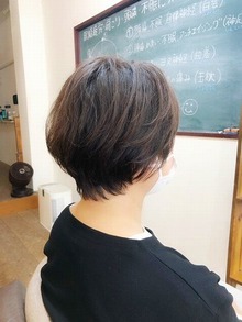 50代　エイジングや白髪があってもきれいにおさまるショート✩