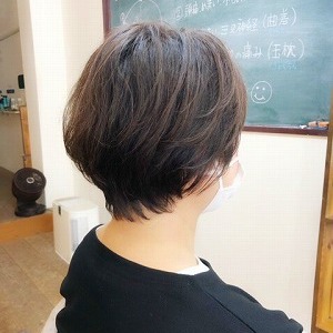 50代　エイジングや白髪があってもきれいにおさまるショート✩